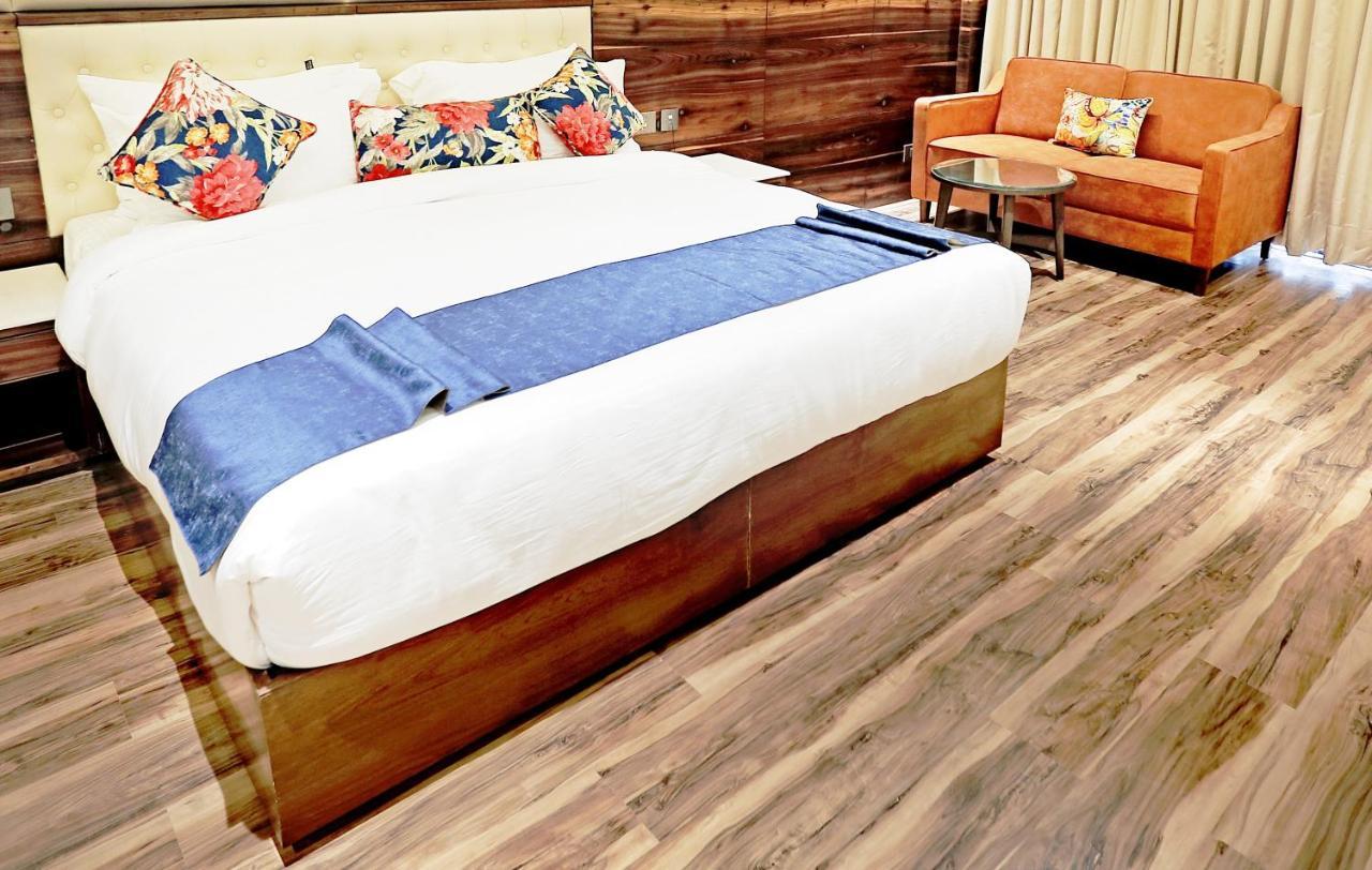 Hotel Vintage Panchkula Buitenkant foto