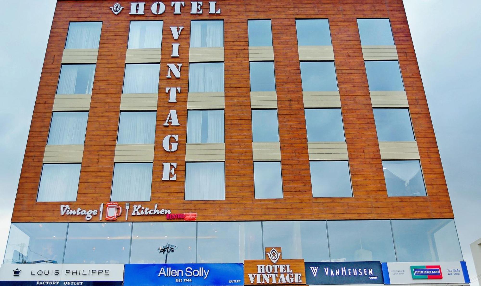 Hotel Vintage Panchkula Buitenkant foto